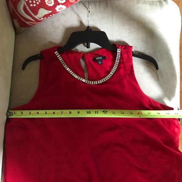 MSK sleeveless sheath with sheer, tiered overlay. - Picture 12 of 16